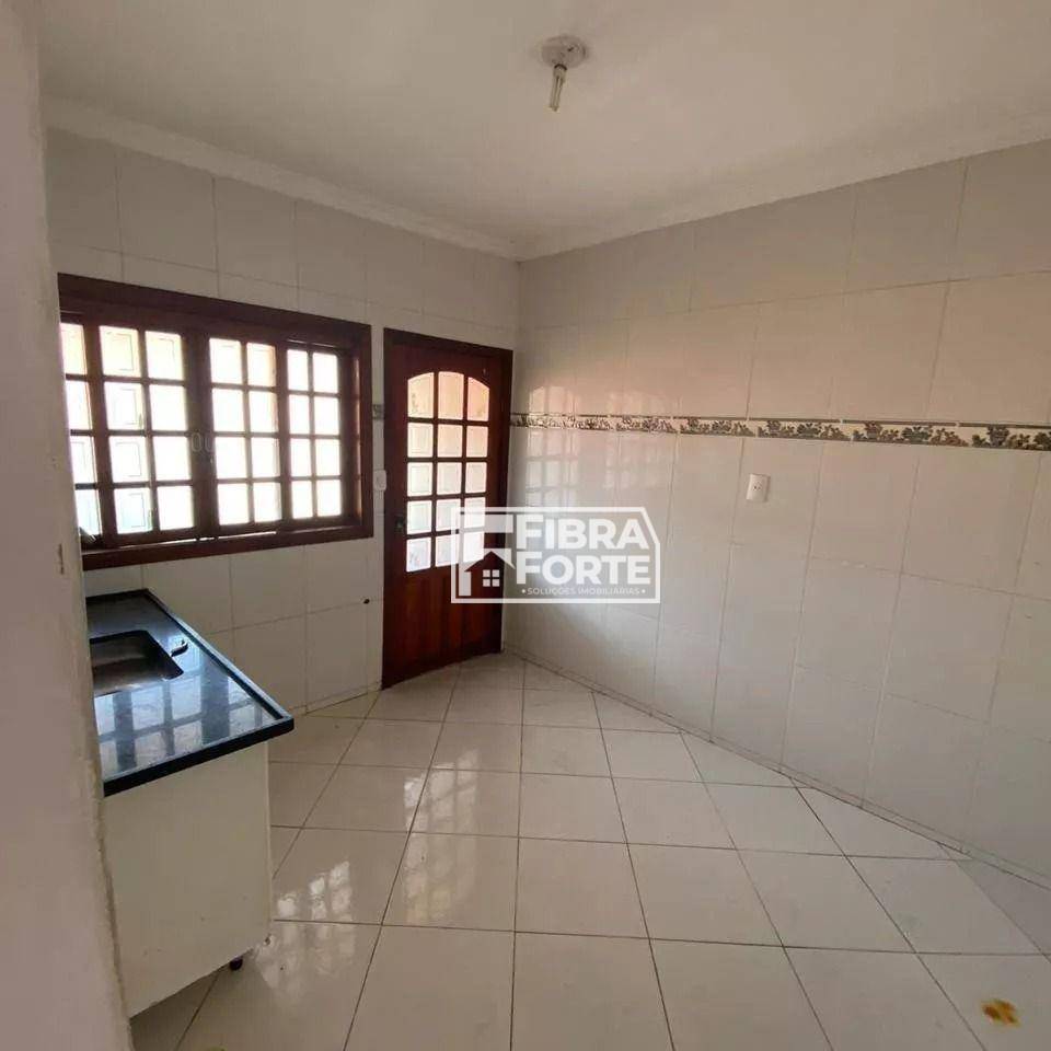 Casa à venda com 4 quartos, 152m² - Foto 7