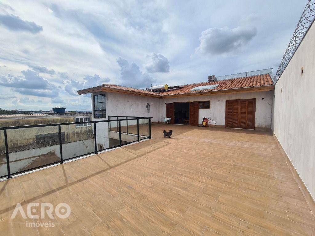 Casa à venda com 2 quartos, 280m² - Foto 10