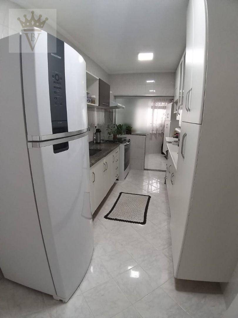 Apartamento à venda com 3 quartos, 83m² - Foto 13