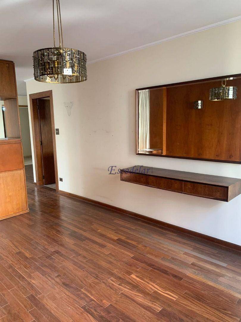 Apartamento à venda com 3 quartos, 180m² - Foto 4