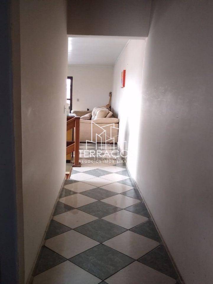 Casa à venda com 3 quartos, 167m² - Foto 8