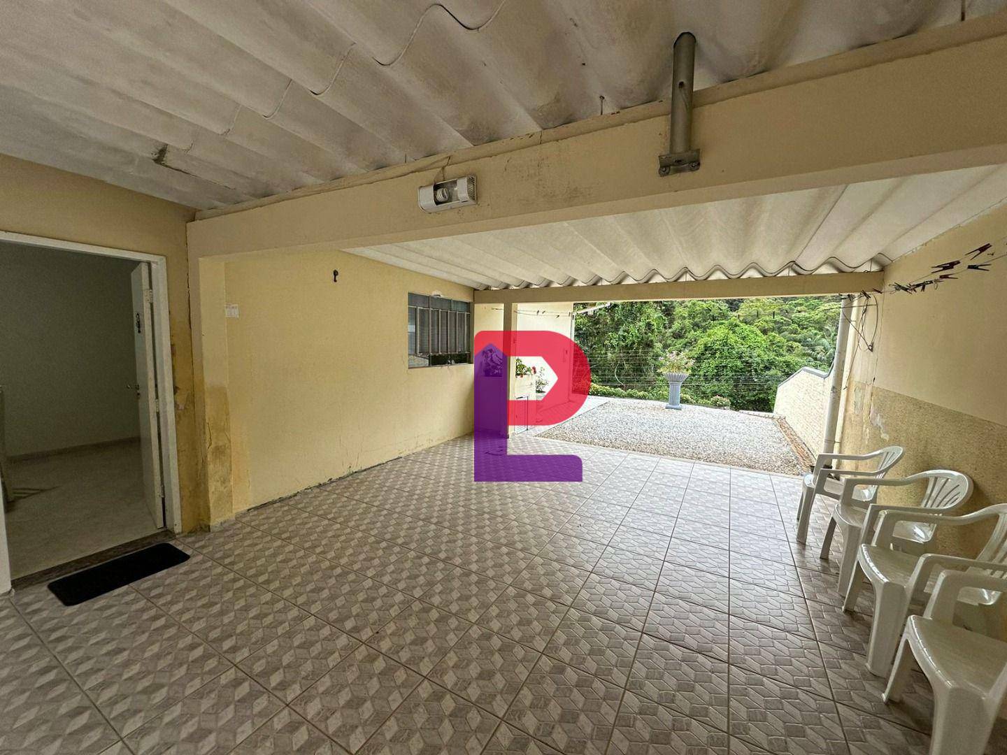 Casa à venda com 3 quartos, 140m² - Foto 9