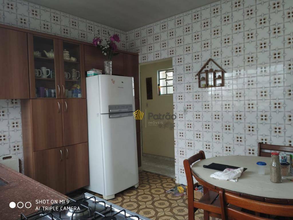 Casa à venda com 3 quartos, 177m² - Foto 5