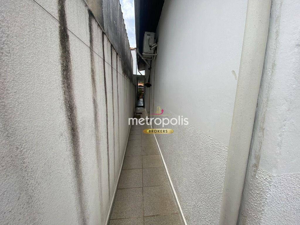 Casa à venda com 3 quartos, 200m² - Foto 30