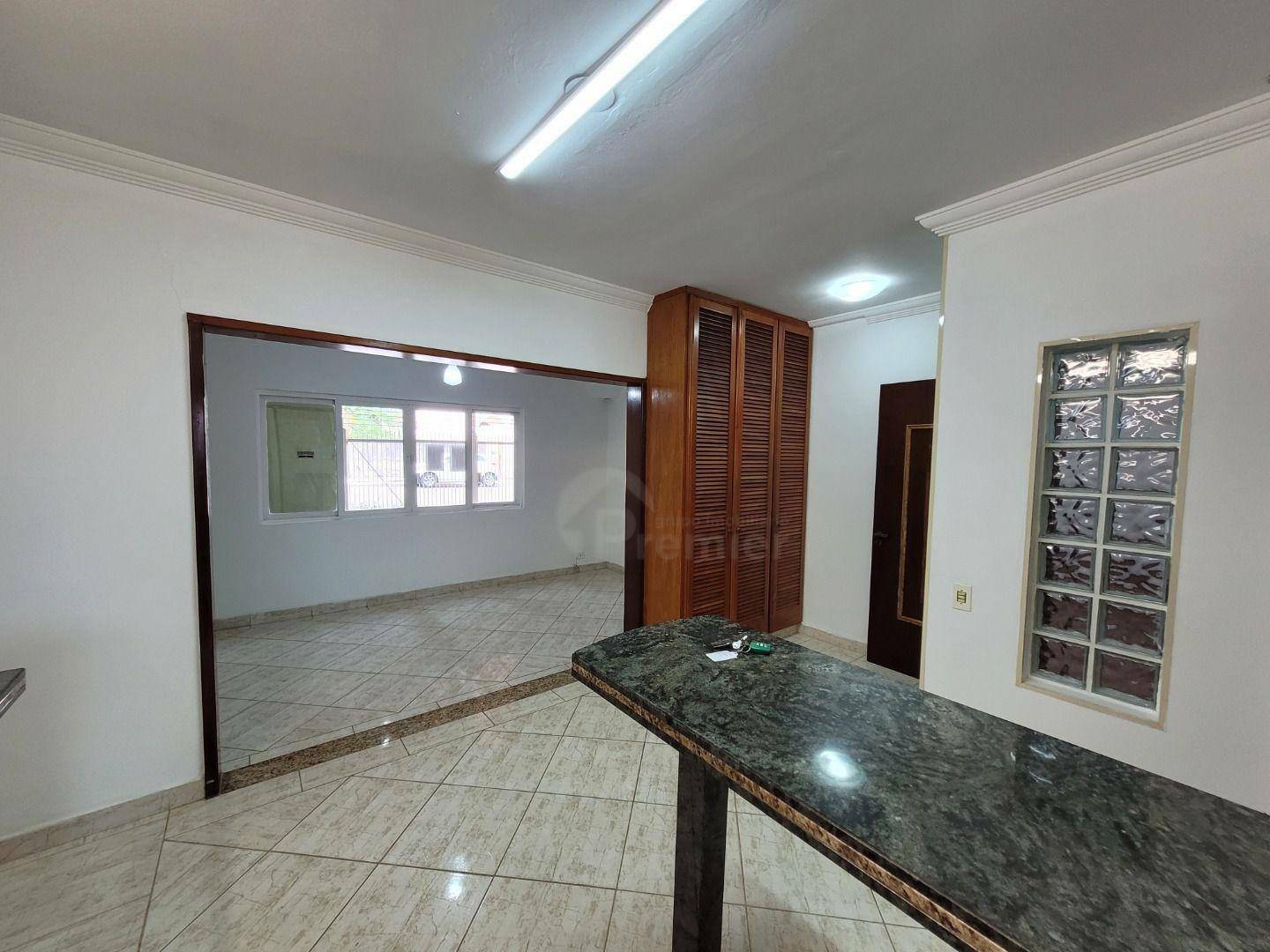 Casa à venda com 3 quartos, 312m² - Foto 15