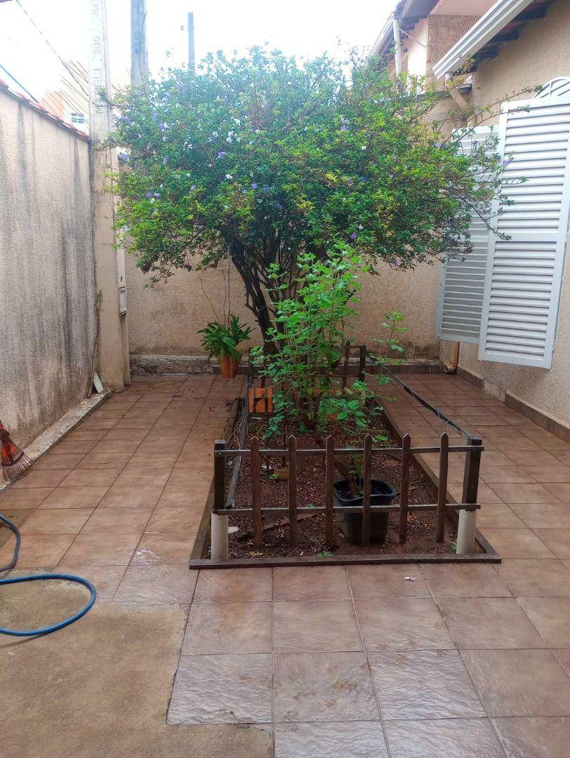 Casa, 3 quartos, 167 m² - Foto 2