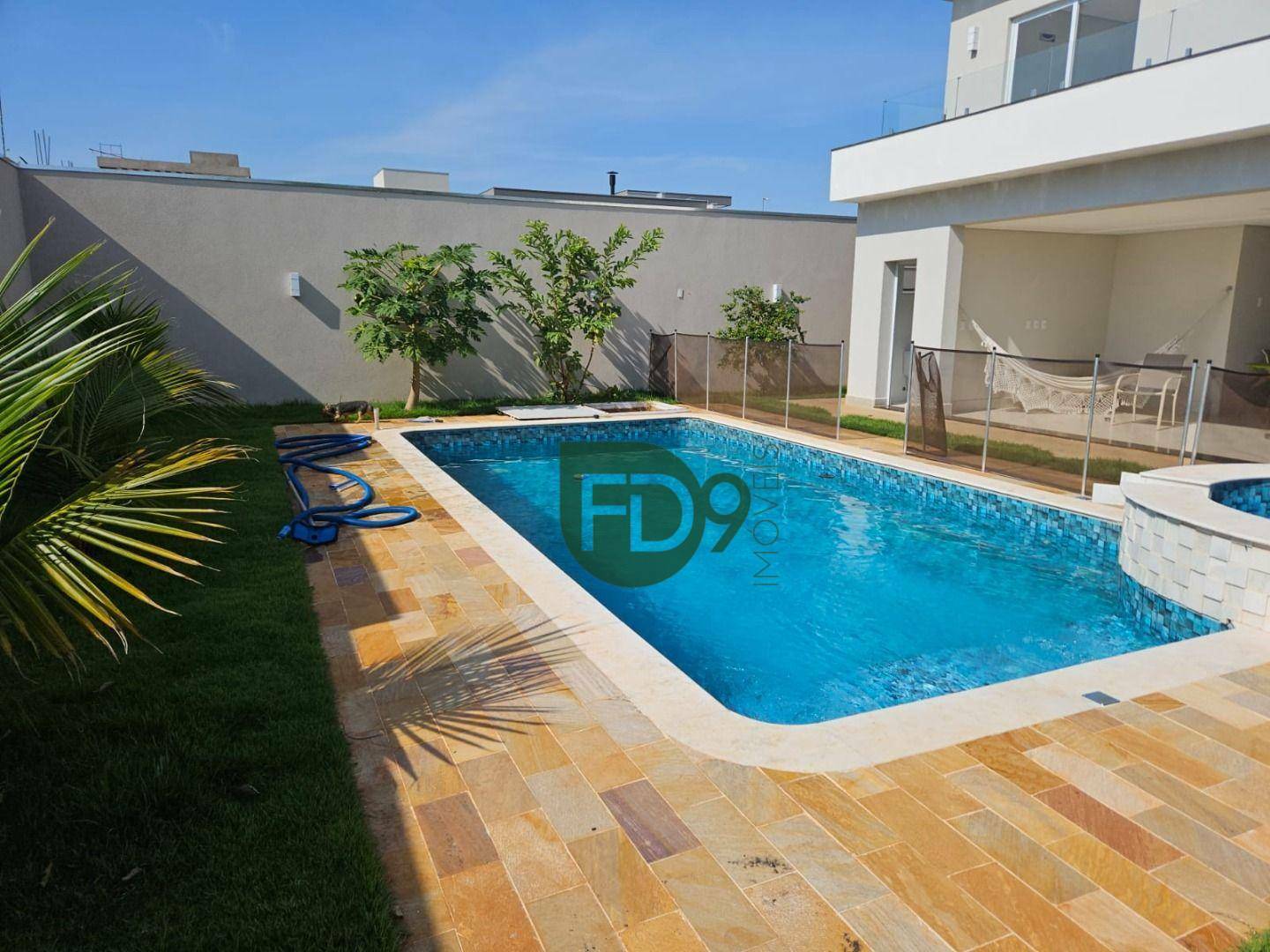 Casa de Condomínio à venda com 4 quartos, 335m² - Foto 5