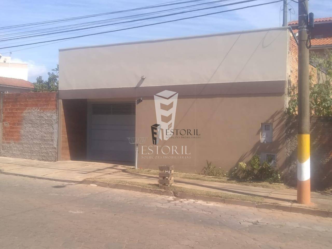 Sobrado à venda com 3 quartos, 230m² - Foto 2