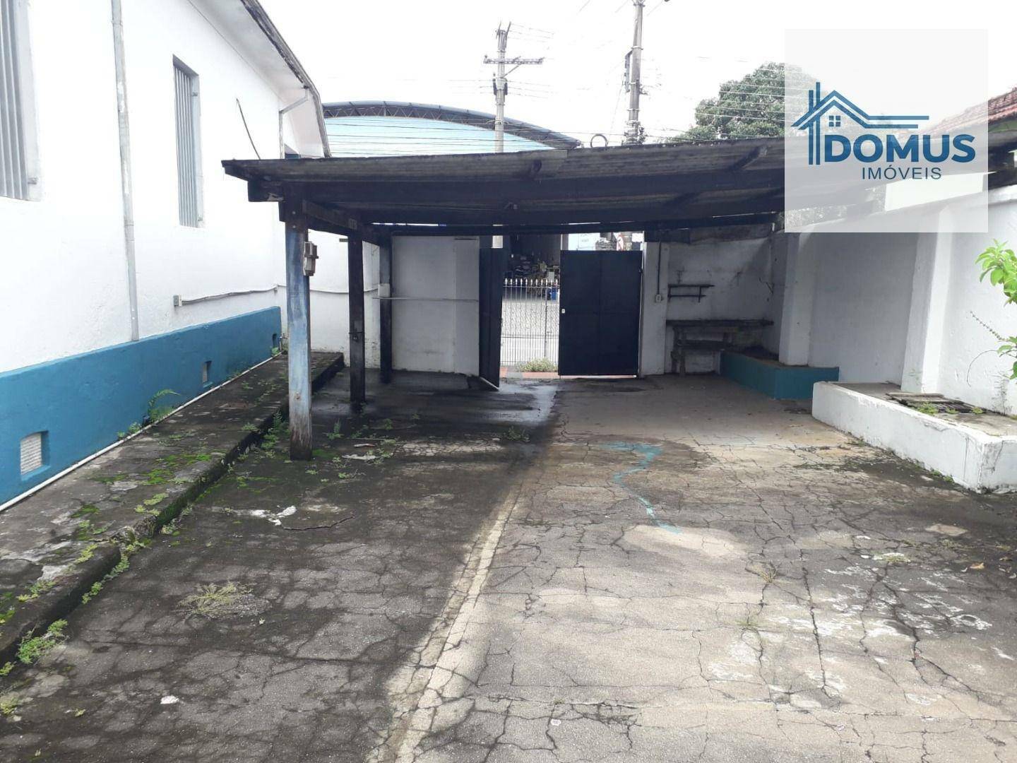 Casa para alugar com 4 quartos, 226m² - Foto 13