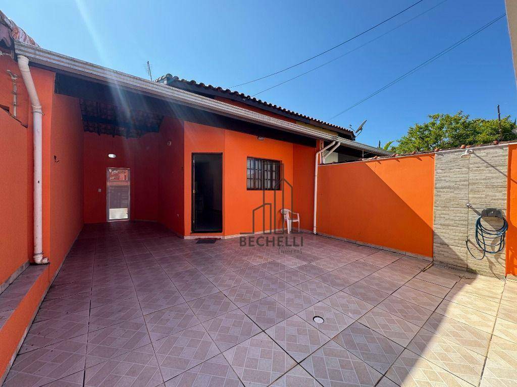 Casa para alugar com 2 quartos, 80m² - Foto 1