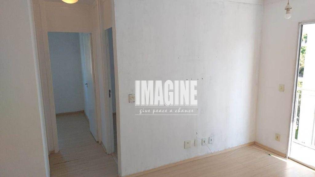 Apartamento à venda com 3 quartos, 52m² - Foto 4