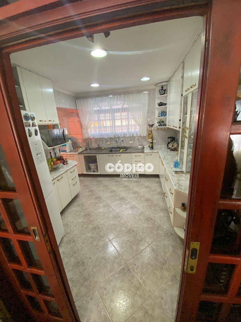 Sobrado à venda com 3 quartos, 256m² - Foto 6