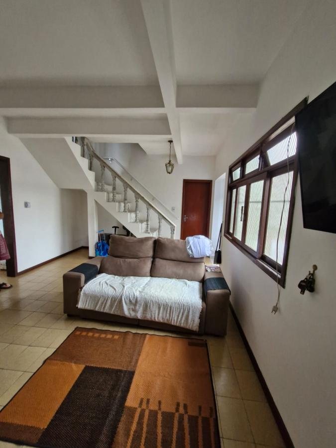 Casa à venda com 5 quartos, 300m² - Foto 10