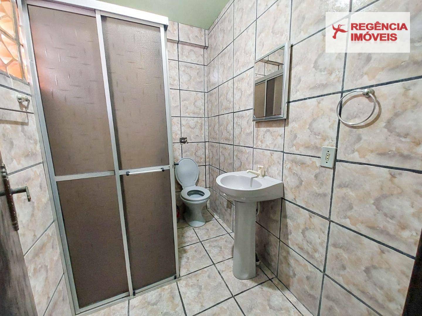 Casa para alugar com 8 quartos, 200m² - Foto 20