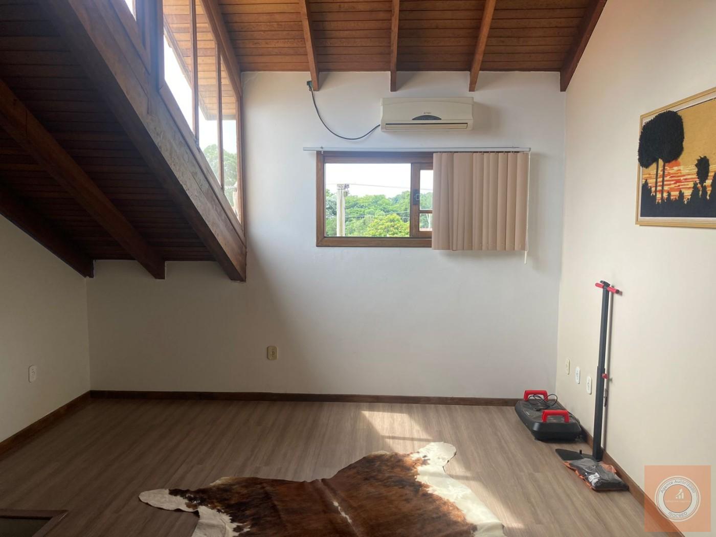Casa à venda com 2 quartos, 147m² - Foto 4