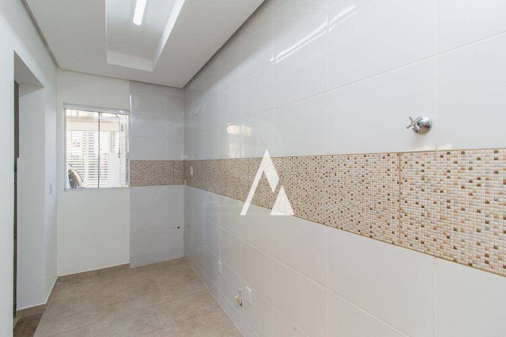 Casa à venda com 3 quartos, 112m² - Foto 4