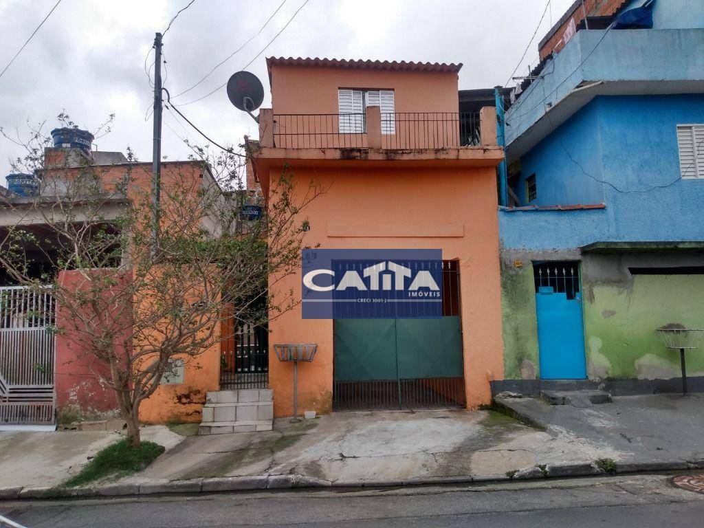 Casa à venda com 2 quartos, 80m² - Foto 2