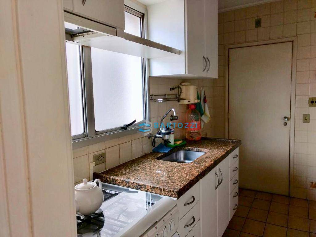 Apartamento à venda com 2 quartos, 72m² - Foto 5