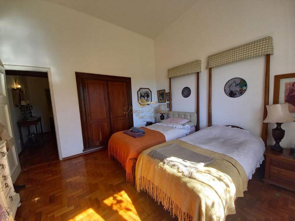 Casa à venda com 7 quartos, 3000m² - Foto 27