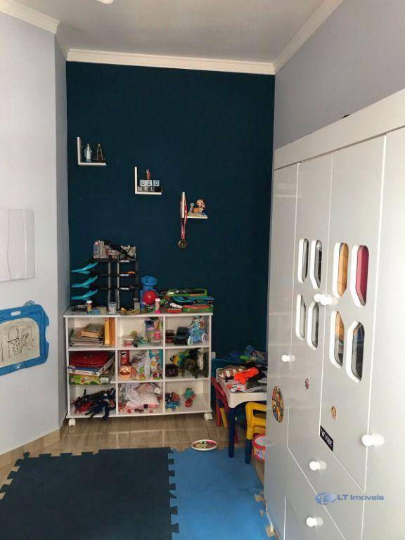 Apartamento à venda com 2 quartos, 69m² - Foto 13