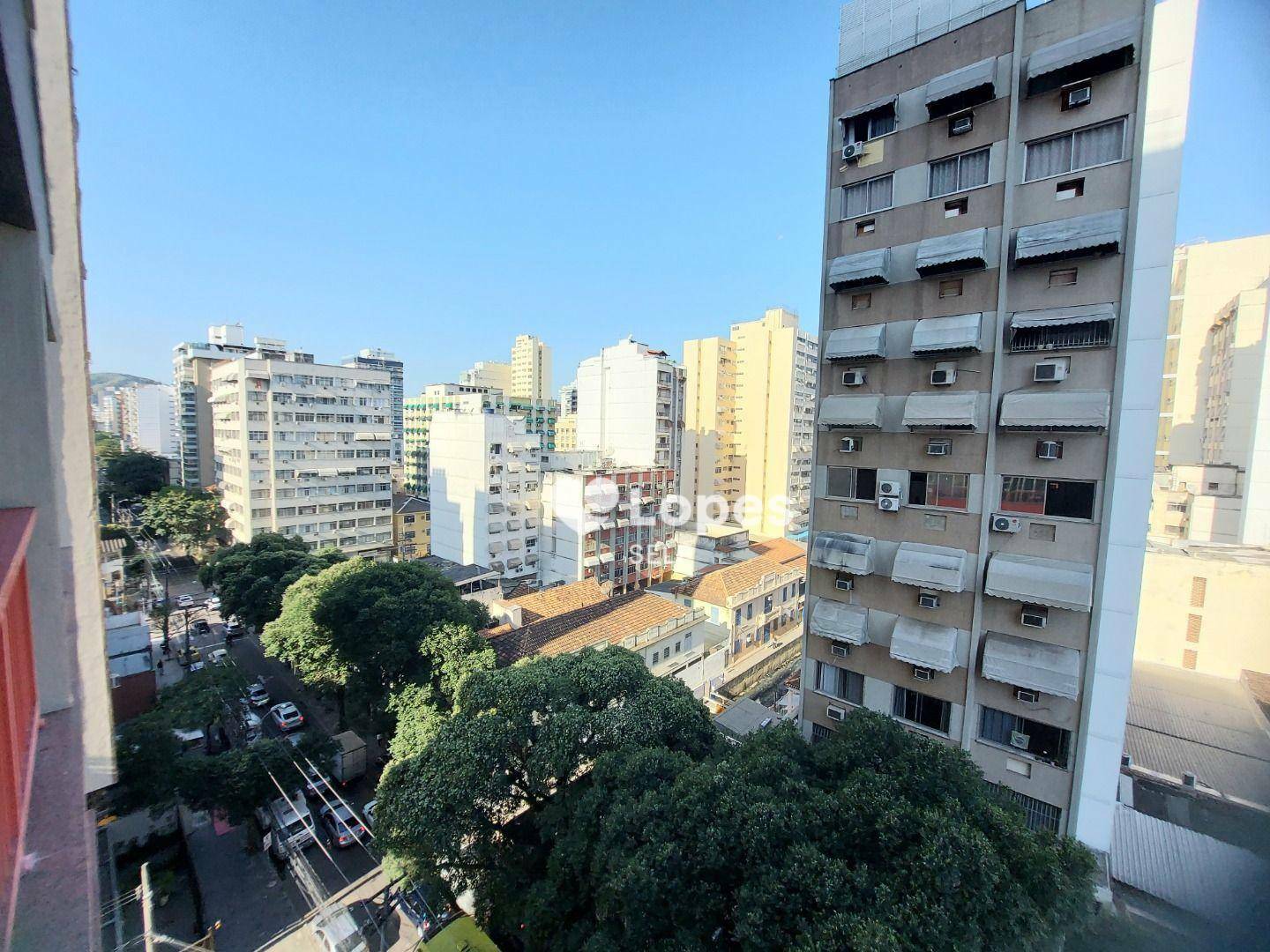 Apartamento à venda com 3 quartos, 110m² - Foto 2