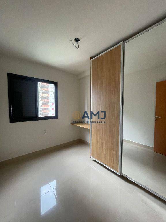 Apartamento à venda com 3 quartos, 77m² - Foto 6