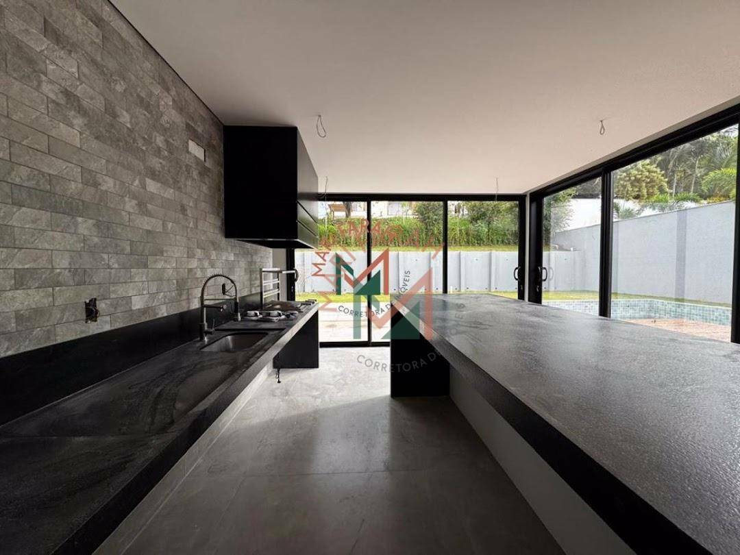 Casa de Condomínio à venda com 5 quartos, 630m² - Foto 4