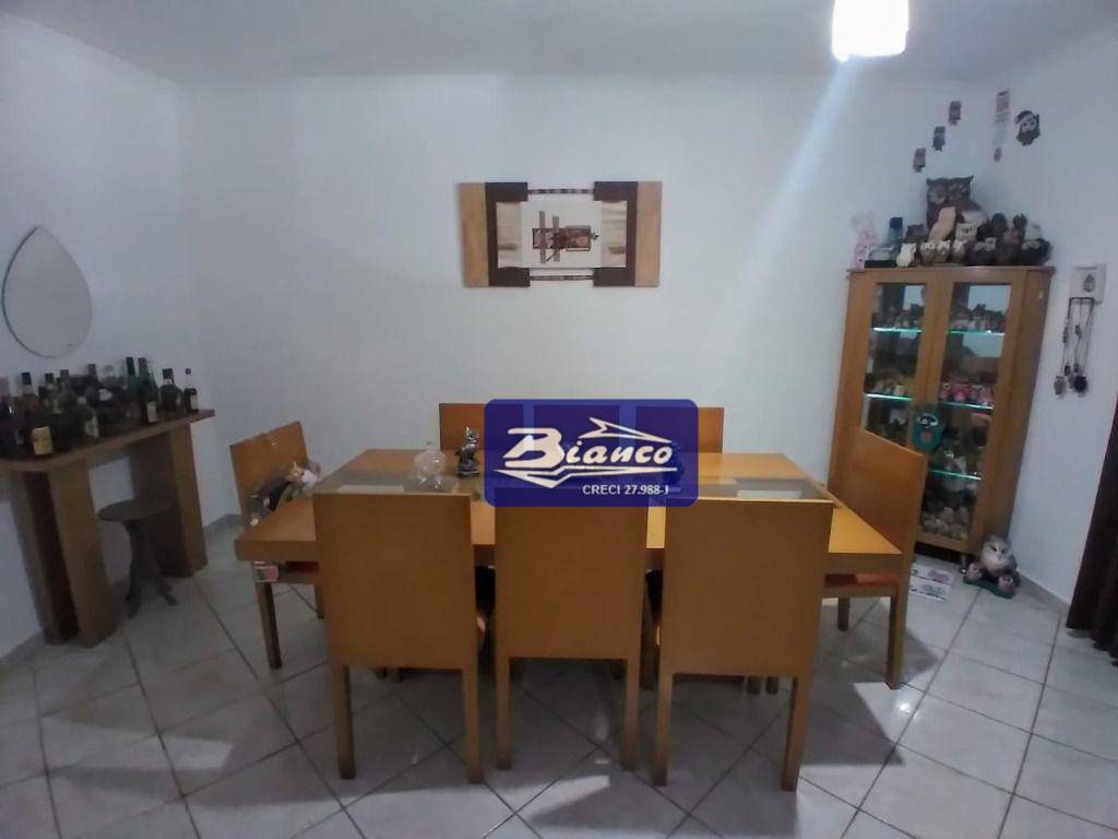 Casa à venda com 4 quartos, 280m² - Foto 3