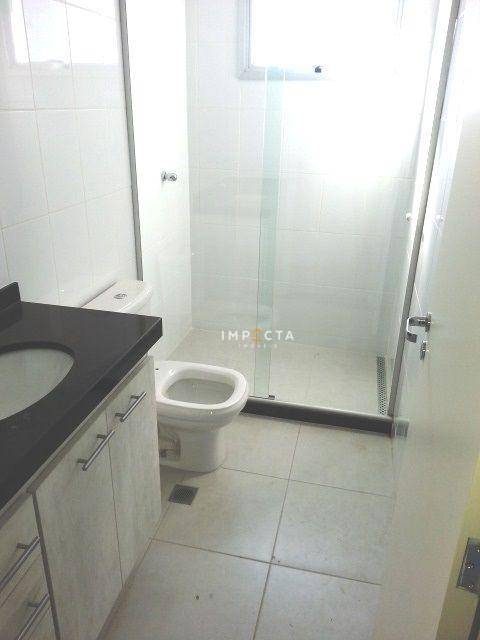 Apartamento à venda com 3 quartos, 107m² - Foto 8