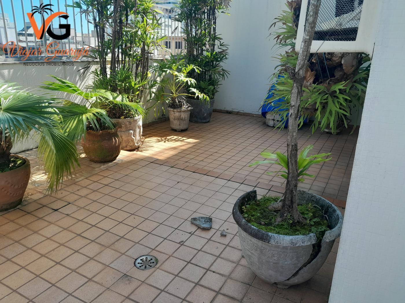 Cobertura à venda com 3 quartos, 258m² - Foto 2