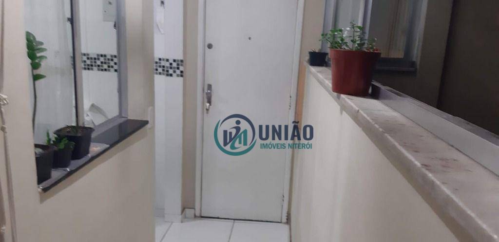 Apartamento à venda com 2 quartos, 60m² - Foto 19