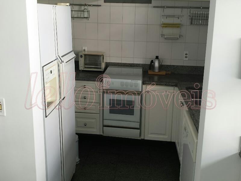 Apartamento para alugar com 3 quartos, 200m² - Foto 32