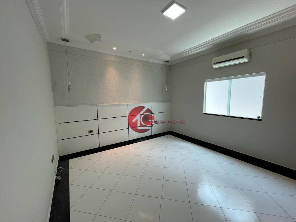 Casa à venda com 3 quartos, 225m² - Foto 14