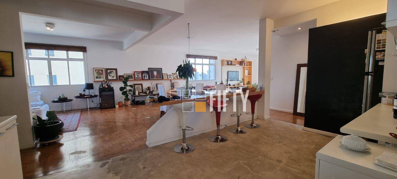 Apartamento à venda com 3 quartos, 204m² - Foto 16