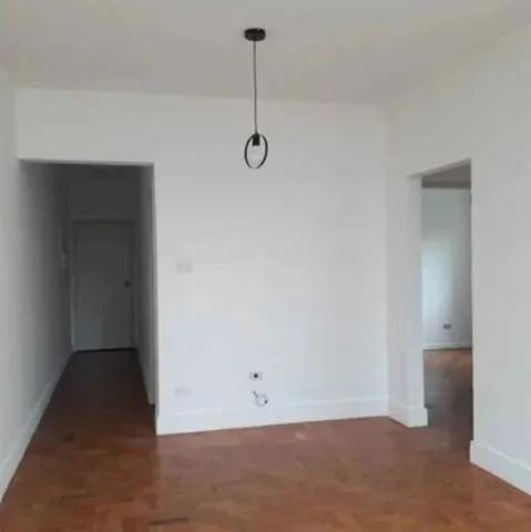 Apartamento à venda com 2 quartos, 78m² - Foto 2