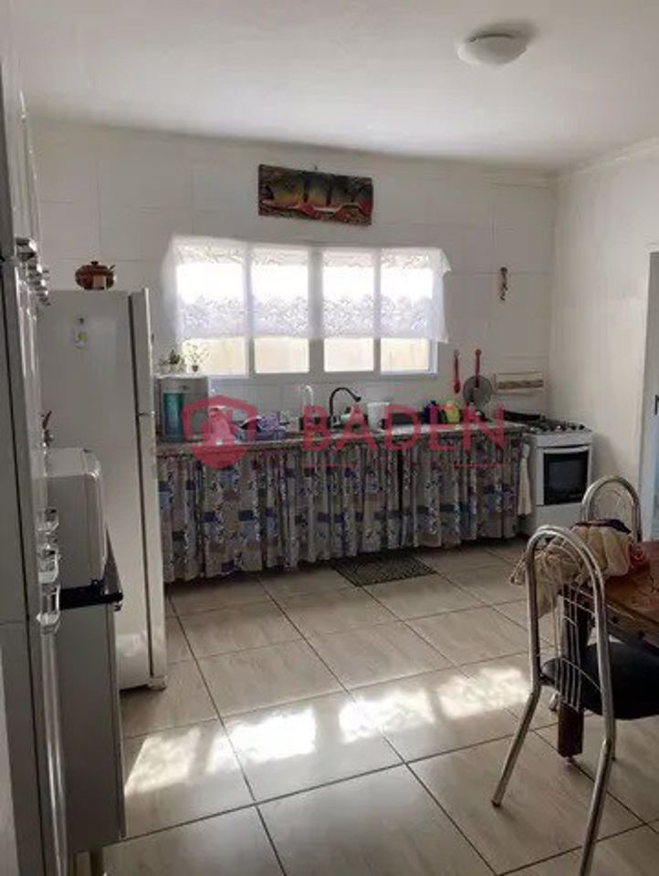 Casa à venda com 2 quartos, 120m² - Foto 10