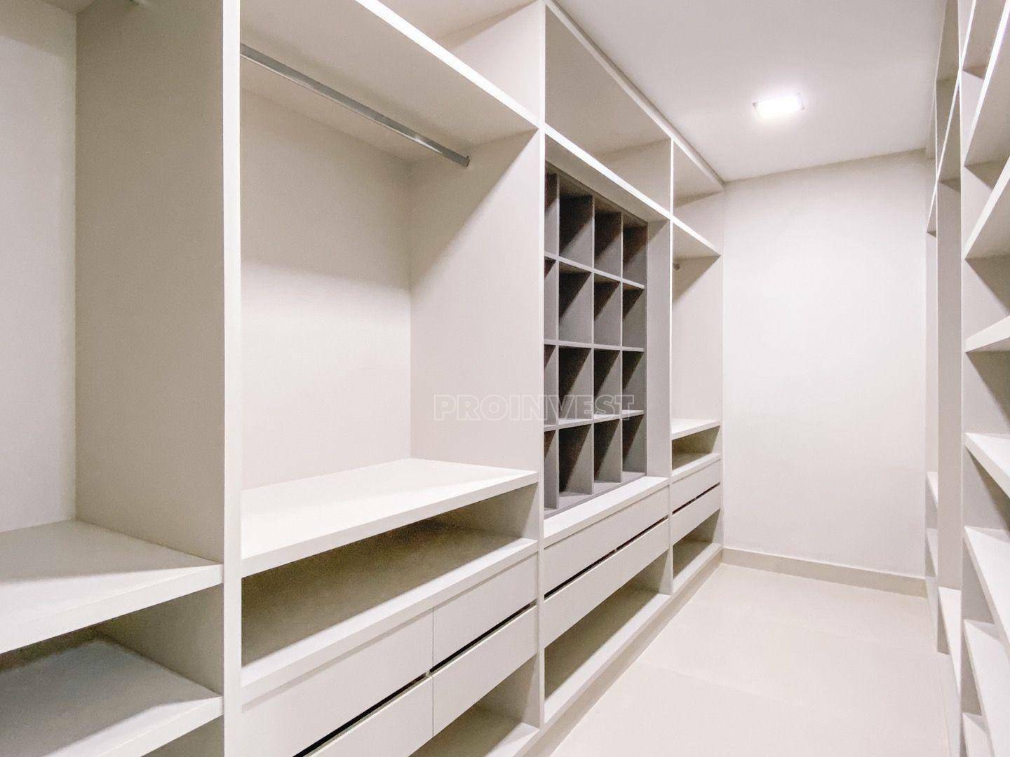 Casa de Condomínio para alugar com 3 quartos, 398m² - Foto 26
