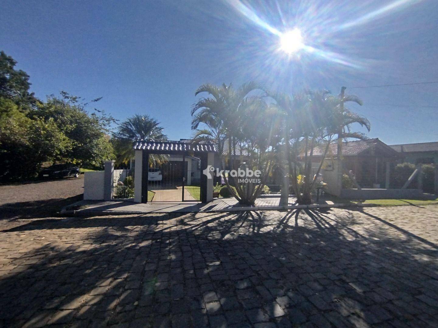 Casa à venda com 5 quartos, 270m² - Foto 2