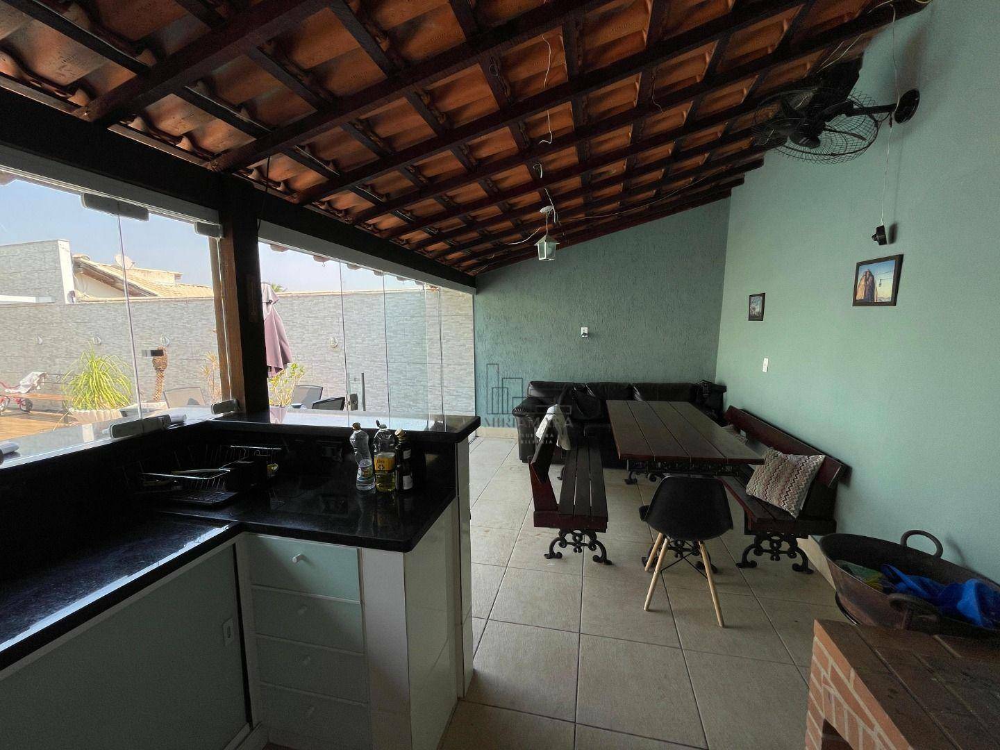 Casa à venda com 3 quartos, 138m² - Foto 13