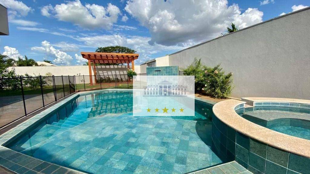 Casa de Condomínio à venda com 4 quartos, 427m² - Foto 1