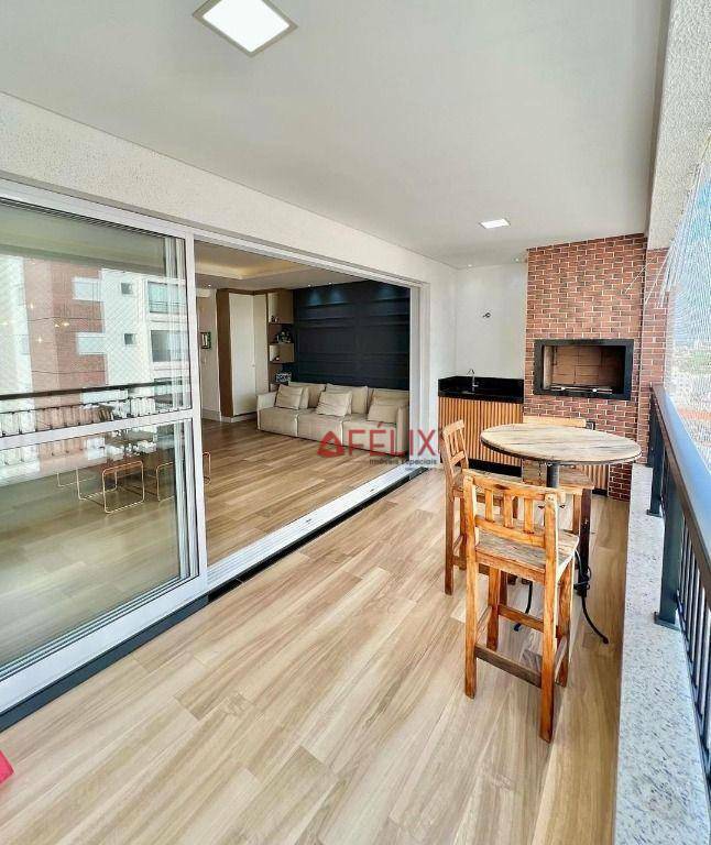 Apartamento à venda com 3 quartos, 142m² - Foto 4