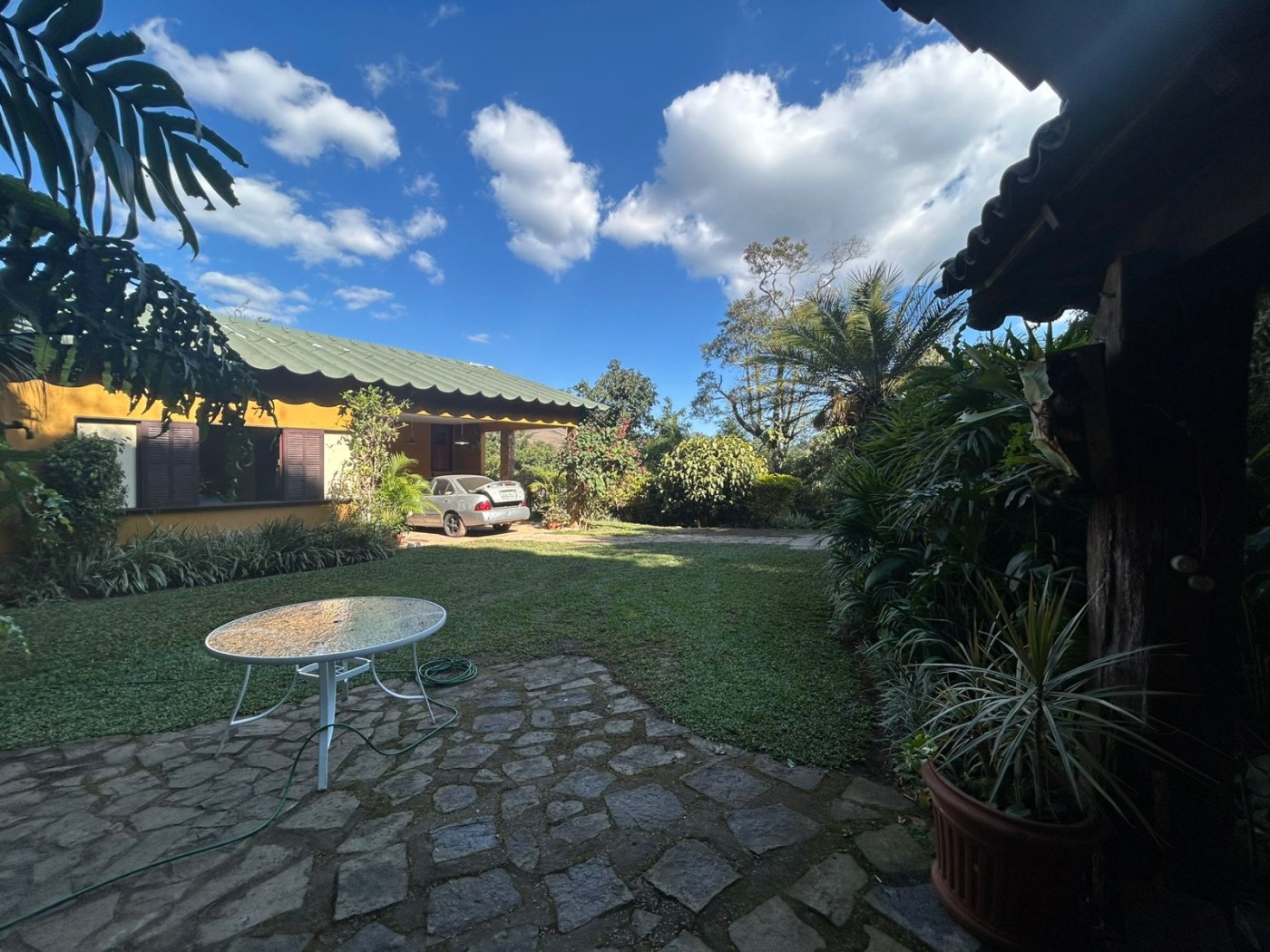 Casa para alugar com 4 quartos, 300m² - Foto 5