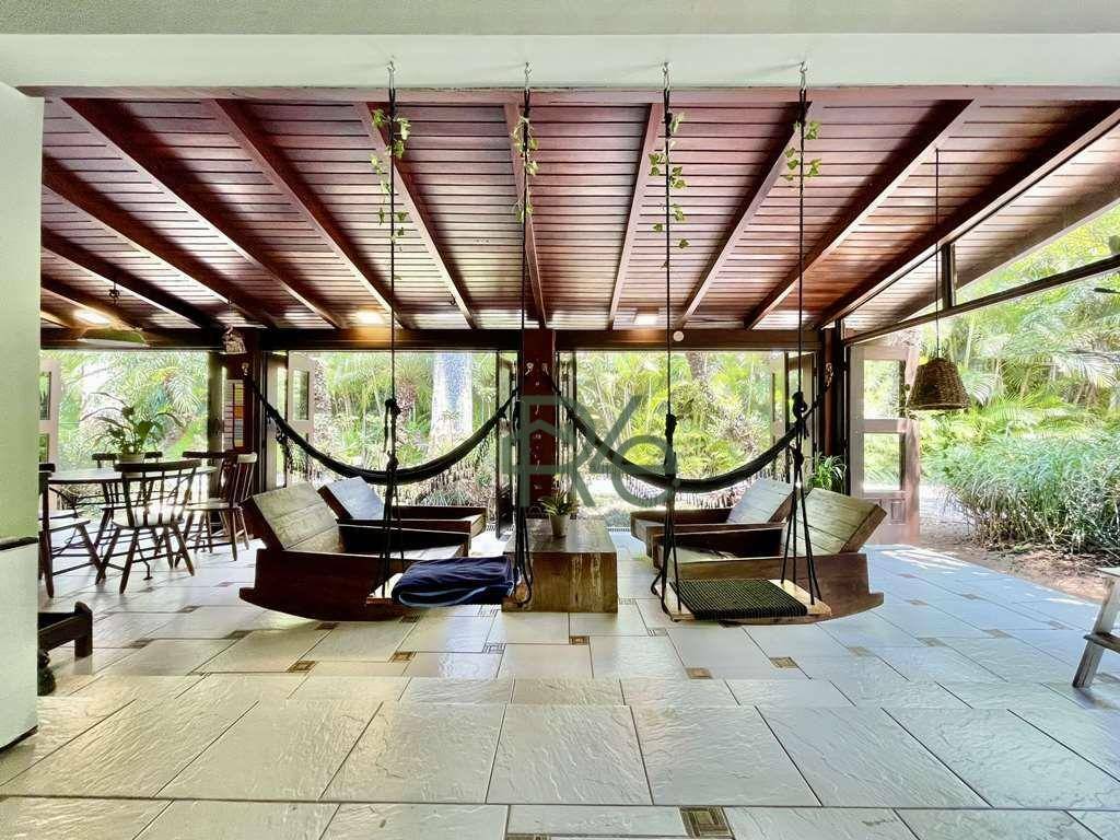 Casa de Condomínio à venda com 6 quartos, 641m² - Foto 31