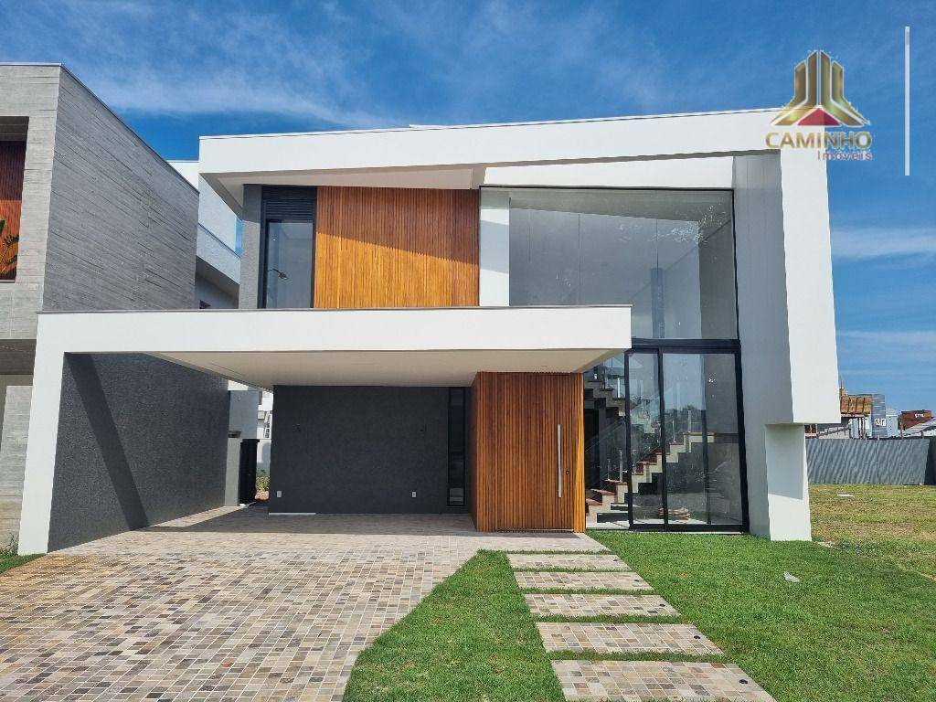 Casa de Condomínio à venda com 4 quartos, 241m² - Foto 2