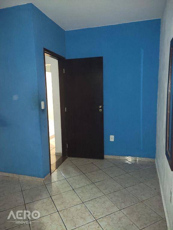 Casa à venda com 2 quartos, 110m² - Foto 14