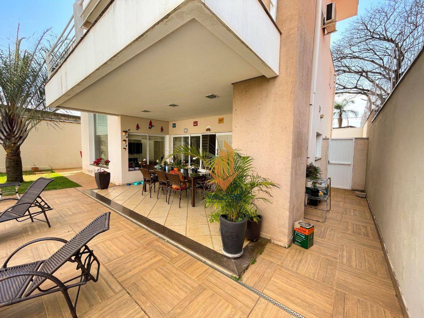 Casa à venda com 3 quartos, 255m² - Foto 40