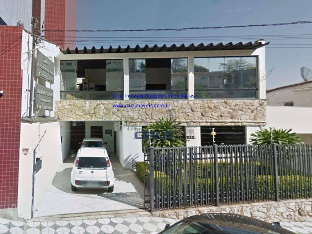 Casa para alugar com 2 quartos, 520m² - Foto 1