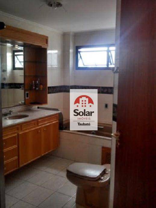 Apartamento à venda com 3 quartos, 187m² - Foto 11