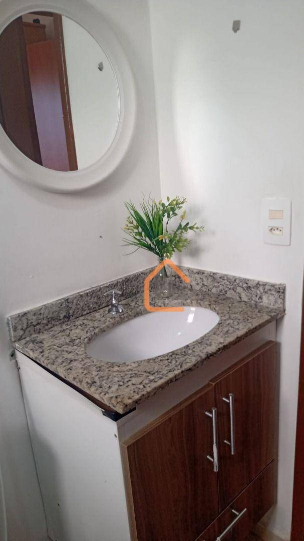 Apartamento para alugar com 2 quartos, 50m² - Foto 11