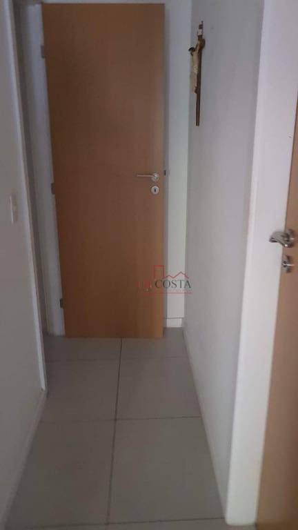 Apartamento à venda com 4 quartos, 140m² - Foto 8